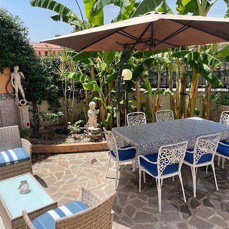 Residence Don Turi Виллафранка-Тиррена Экстерьер фото