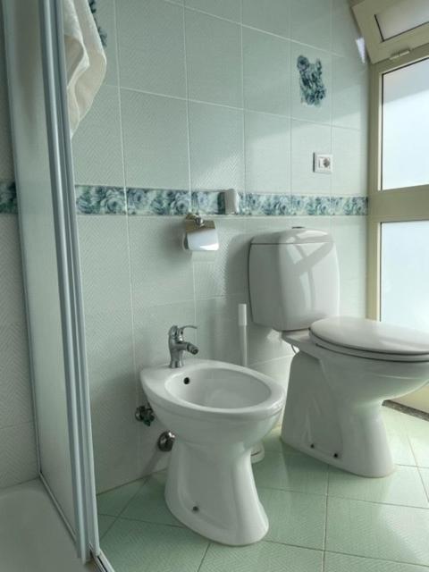 Residence Don Turi Виллафранка-Тиррена Экстерьер фото